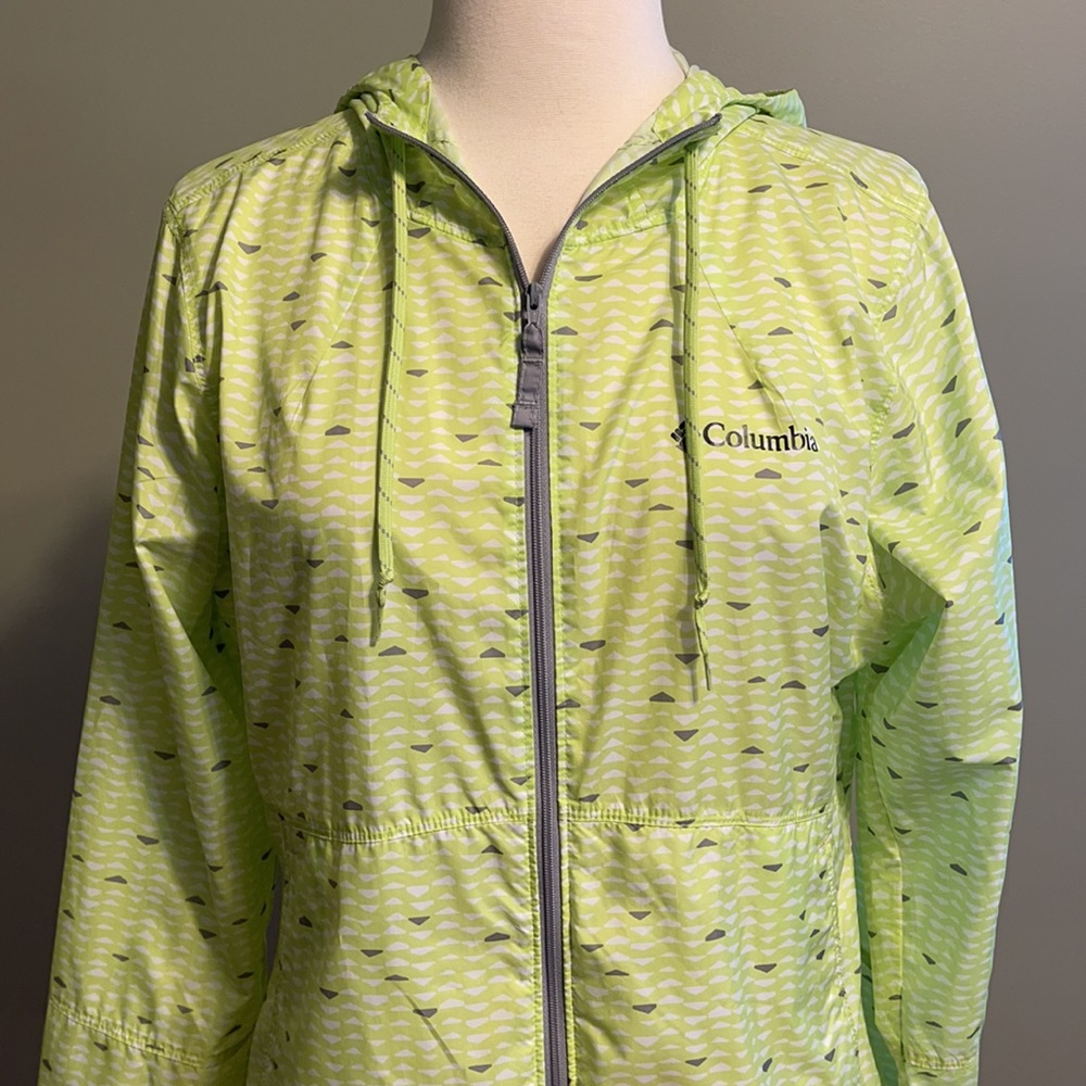 Women’s Small Columbia Green Triangle Lightweight Zip-Up Windbreaker Jacket - Picture 3 of 9